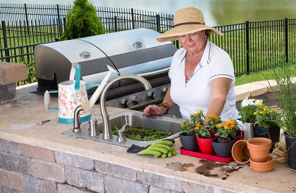 outdoor-fireplace-kitchen-02